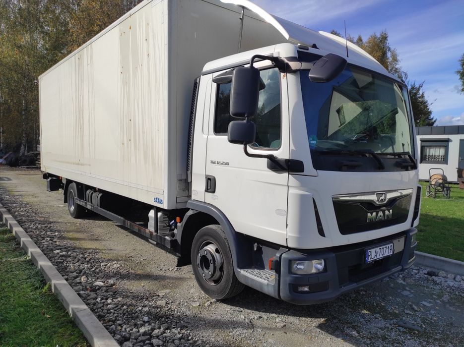 Man tgl 12 250 kontener winda Niemcy