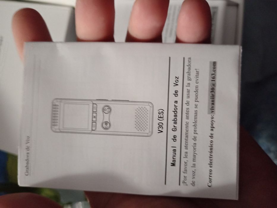 Профессиональный диктофон Vivaniir V30