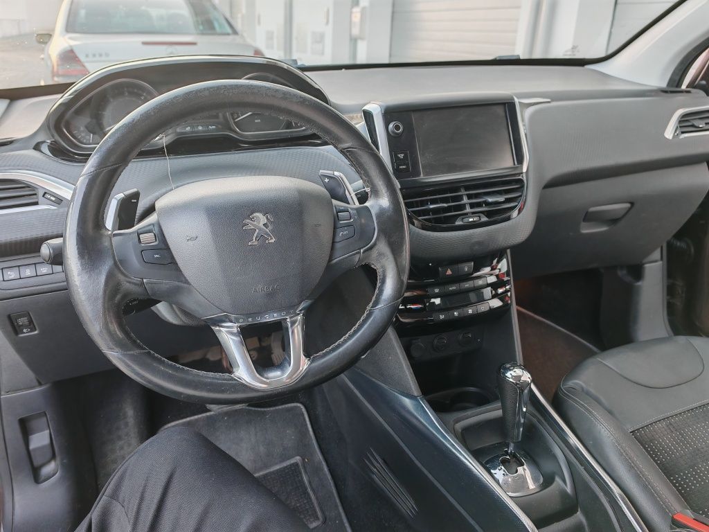 Peugeot 2008 1.6HDI 2-Tronic - Allure