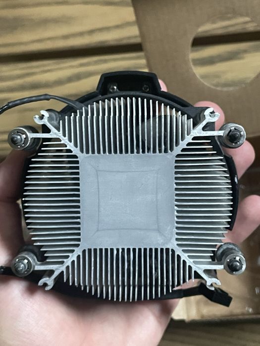 Процесор AMD Ryzen 5 1600 (6 ядер / 12 потоків)