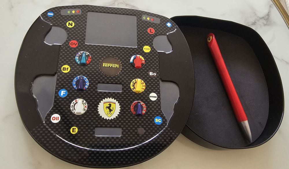 Zestaw prezentowy Ferrari Formuła 1, okazja cenowa!!!