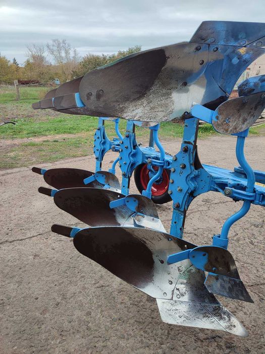 Плуг Lemken Opal 090. Дуже добрий стан