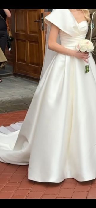 Suknia ślubna pronovias sedna