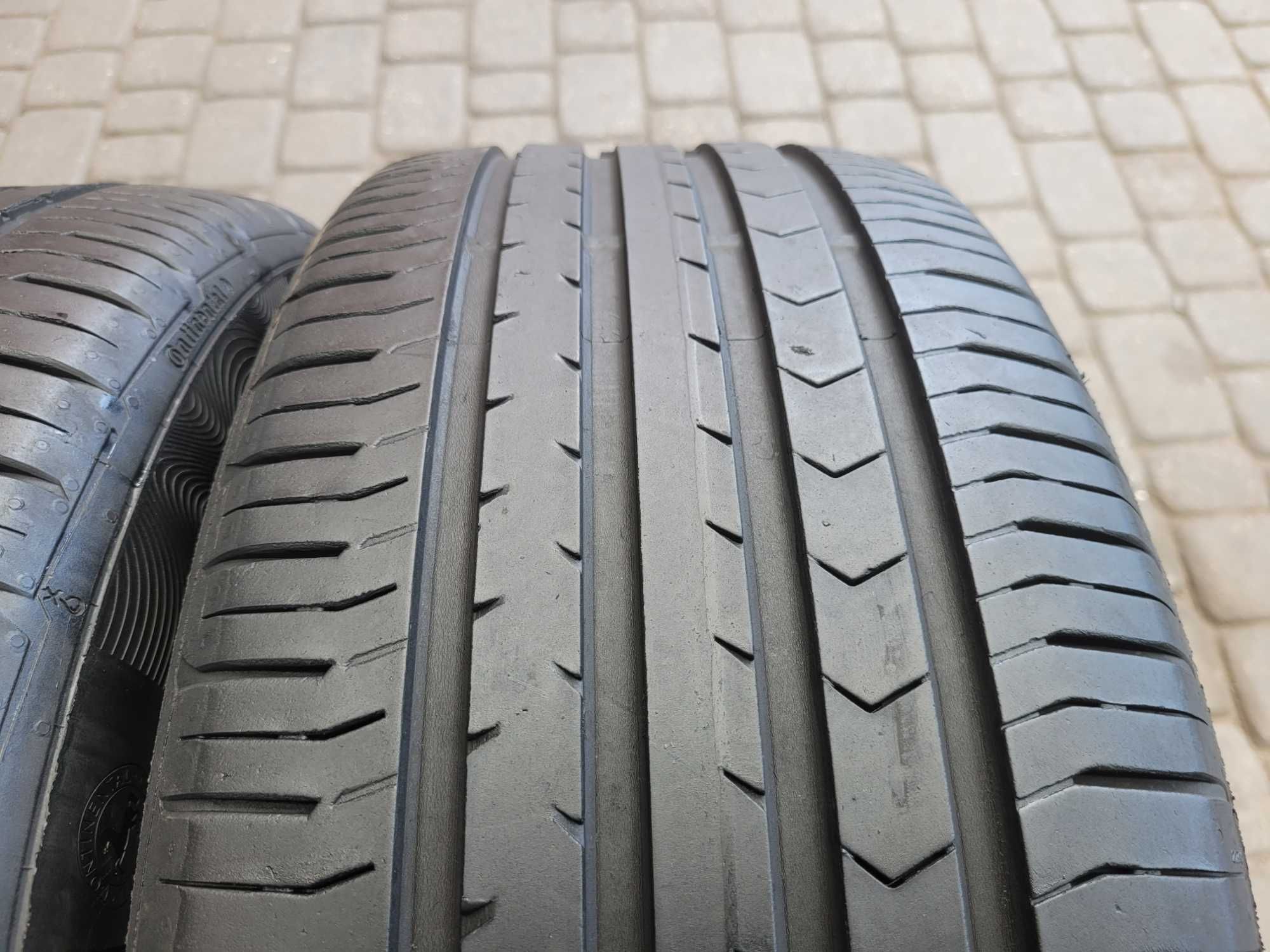 235 / 55 R 17    Continental