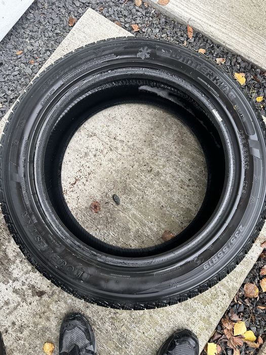 Opony zimowe 235 55 R19 2x8mm/2x6mm