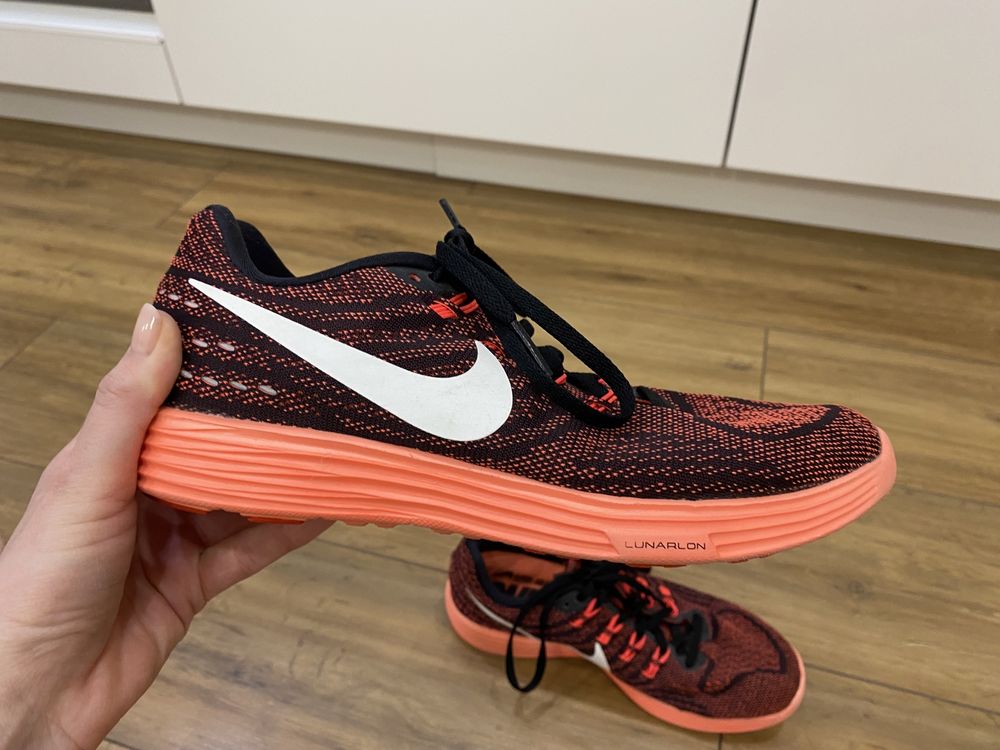 Кросівки жіночі Nike running 37 р