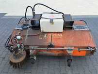 Zamiatarka uliczna Grünig GSX2000 hydrauliczna do koparko ładowarki
