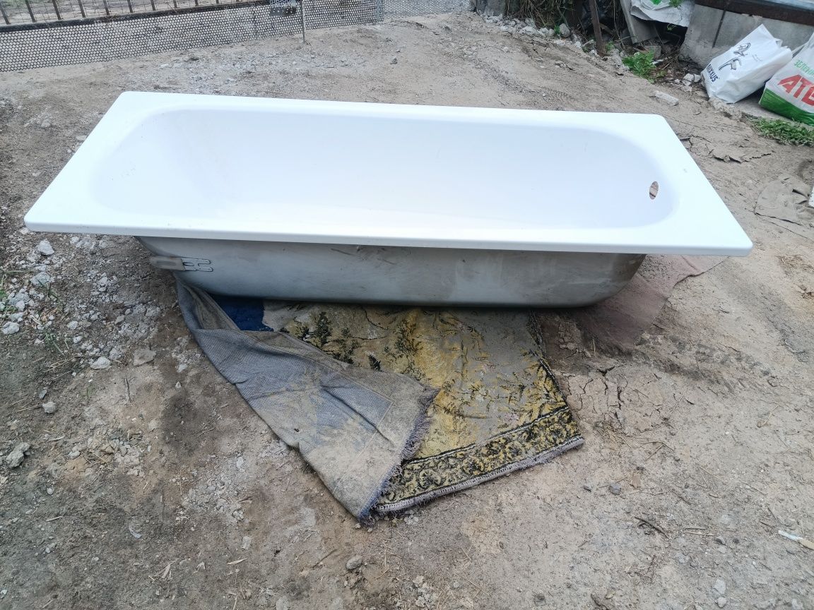 Продам ванну металлическую