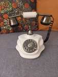 Telefone antigo branco