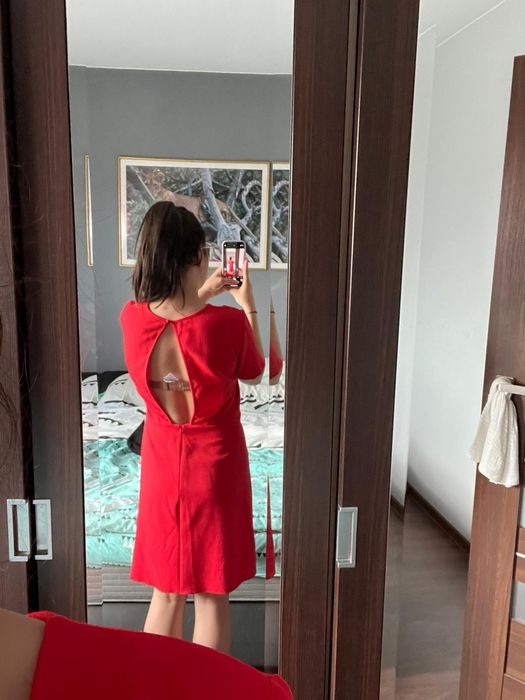 Sukienka czerwona krótka krótki rękaw