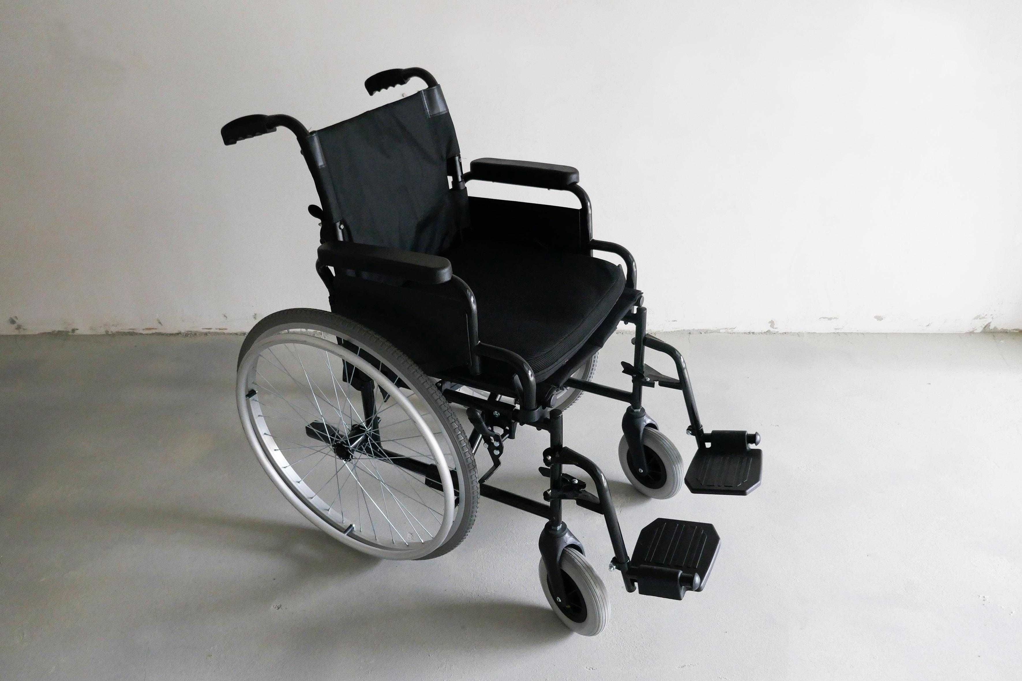 Інвалідна коляска Karadeniz Medical G130 регульована
