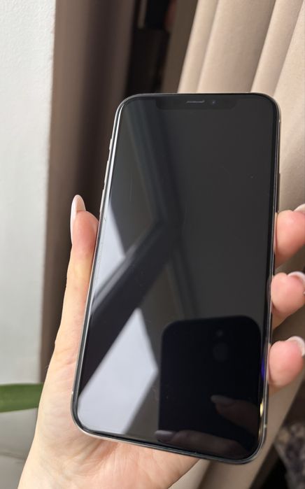 Телефон iPhone 11 Pro 64 Гб