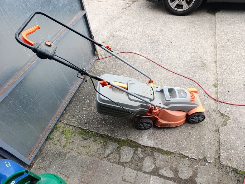 Kosiarka elektryczna 1200 W z koszem