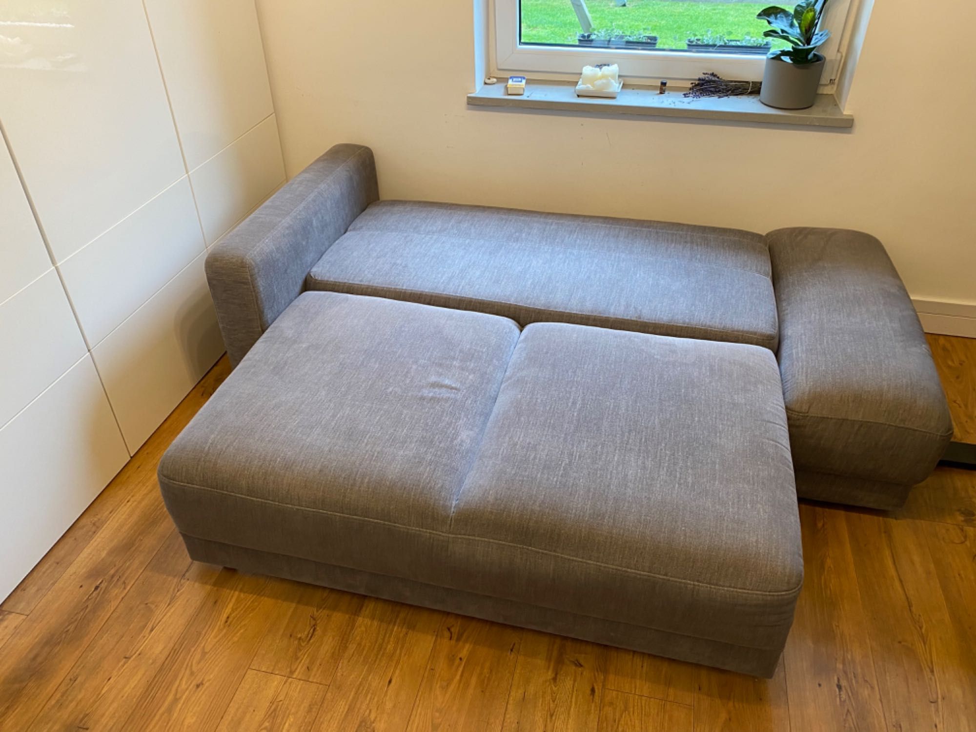 Mała rozkładana sofa: Etap Sofa Mod