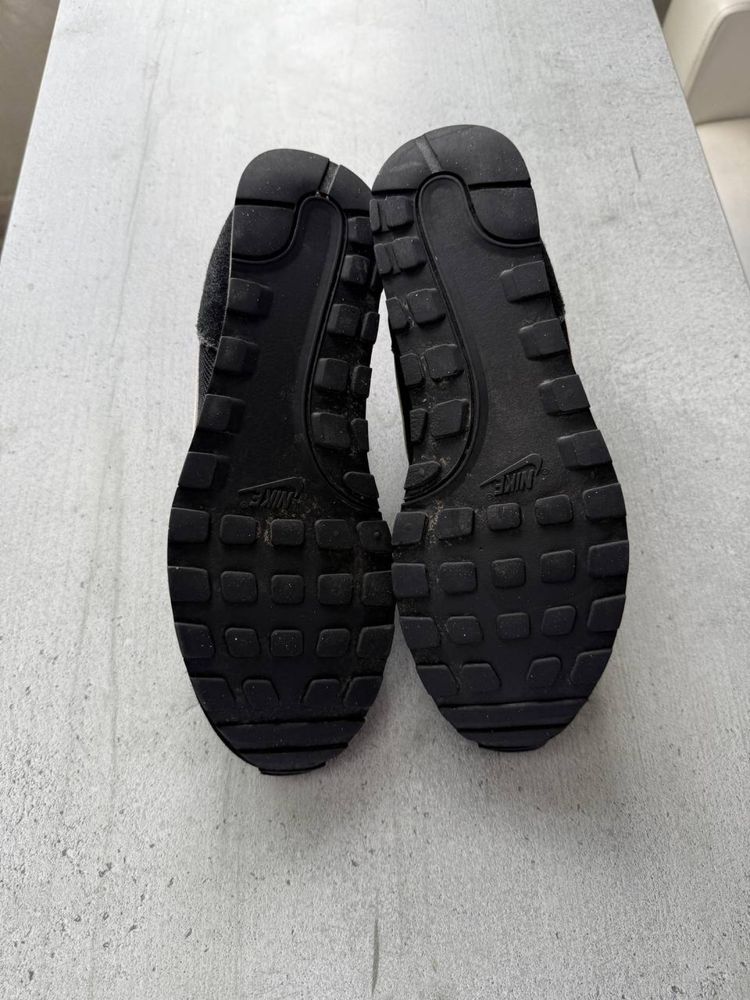 Оригінальні кросівки Nike