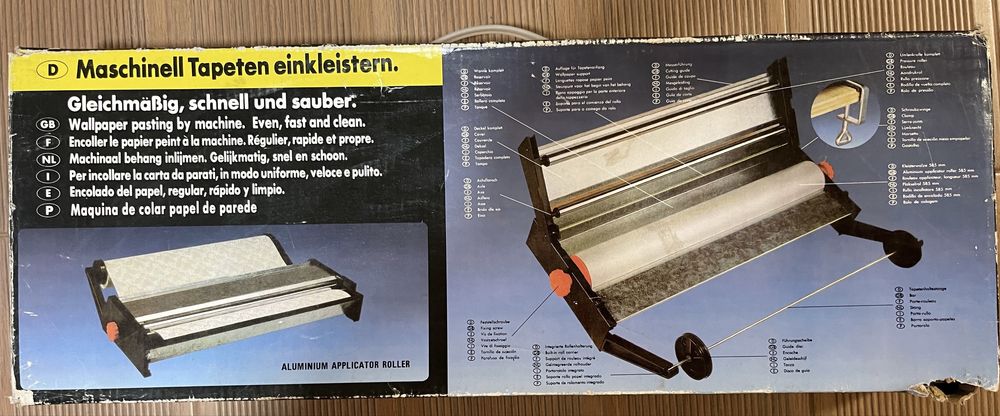 Устроство для поклейки обоев