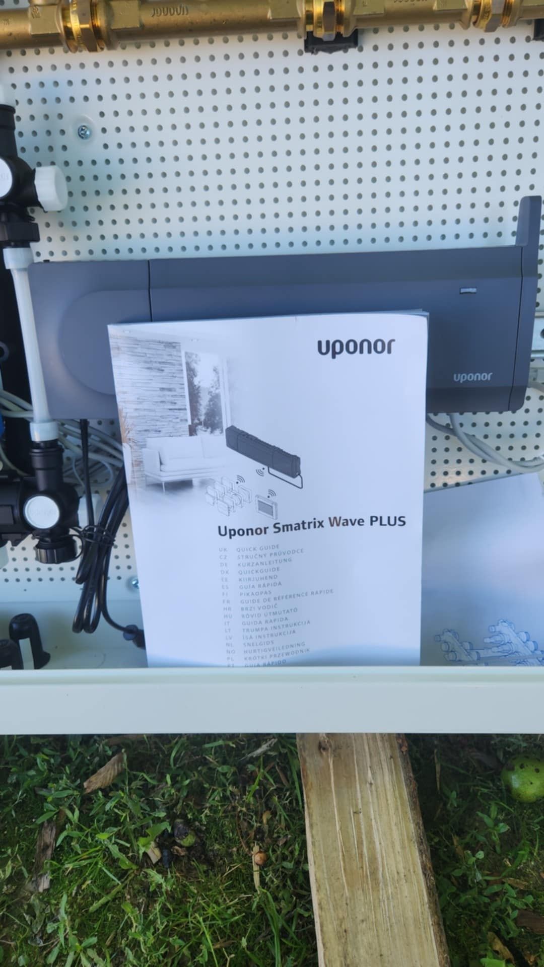 Skrzynka firmy uponor