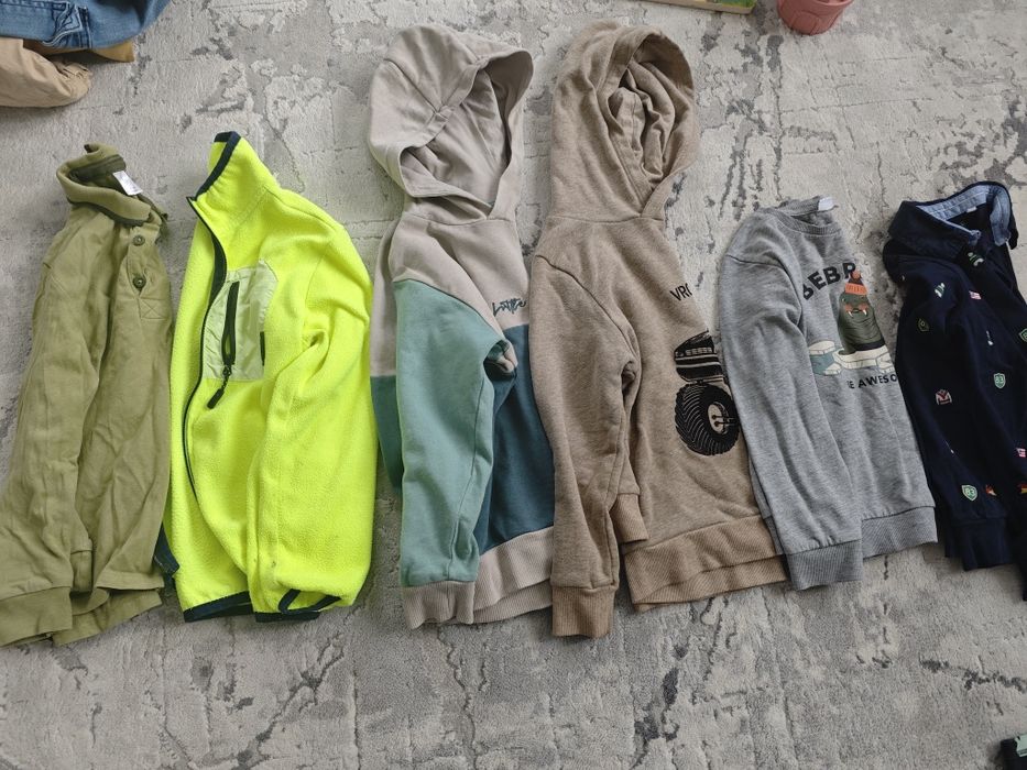 Одяг на хлопчика 110-116р. Віддам Безкоштовно