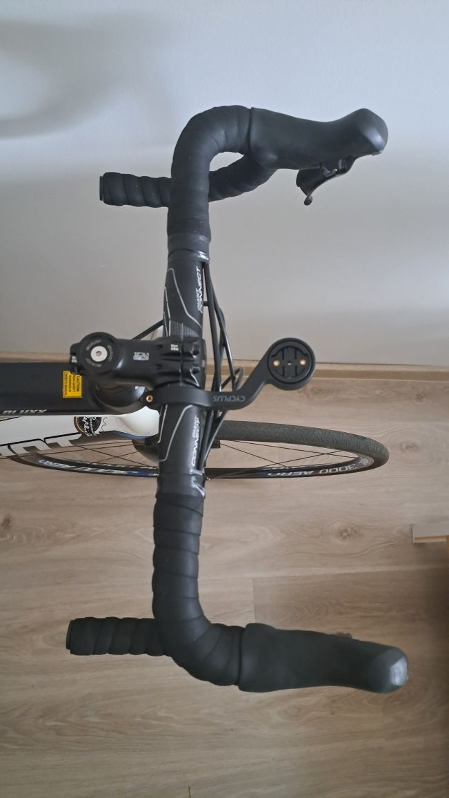 Rower szosowy Giant Defy 8kg Aluxx 105 rama 56cm + Citec Areo 300