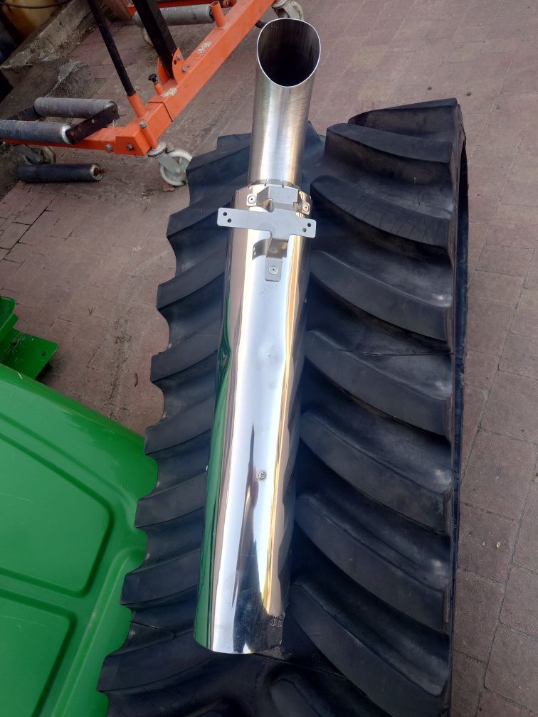 Tłumik końcowy John Deere. Wydech.