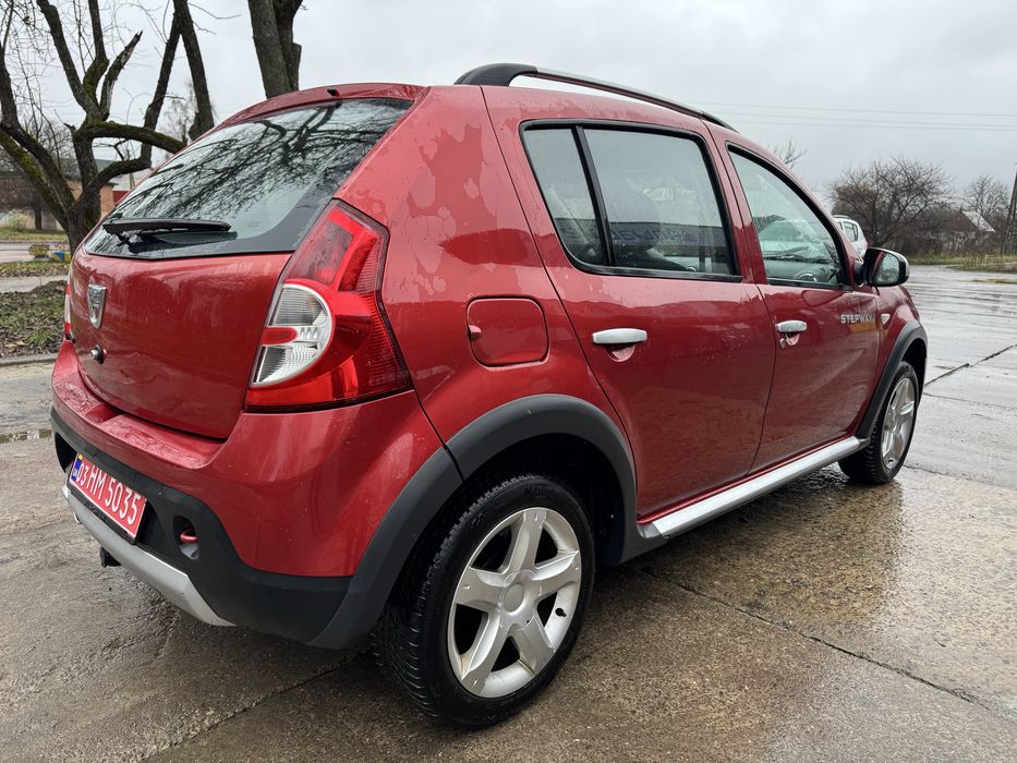 Продам сандеро степвей 12 рік газ4