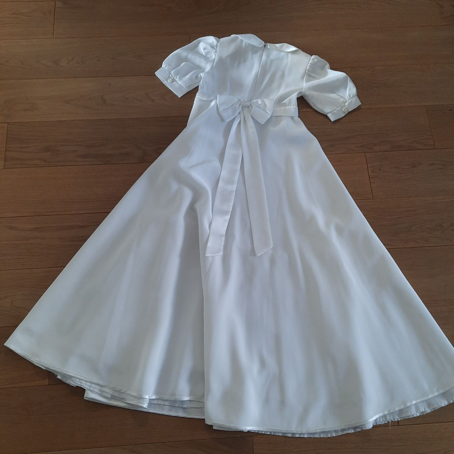 Sukienka komunijna w stylu vintage