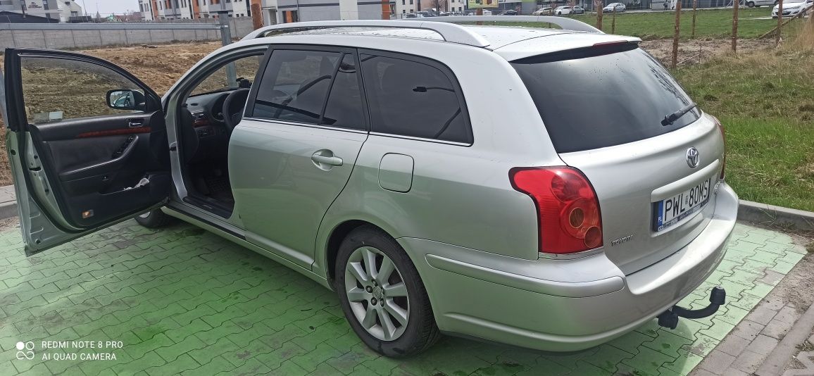 TOYOTA Avensis t 25