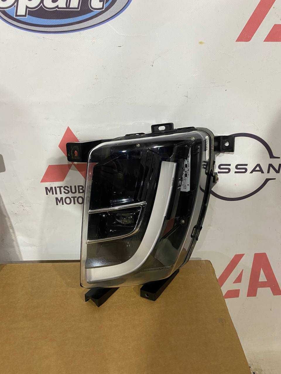 Фара протитуманна  Tesla Model X 1034331-00-A