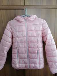 Розовая весеняя курточка
