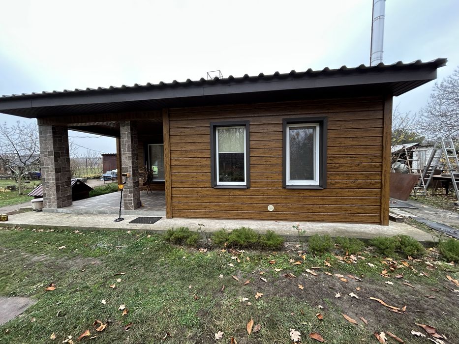 Продам будинок з базою відпочинку з теплим басейном