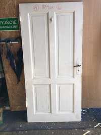 Drzwi drewniane - 4 komplety
