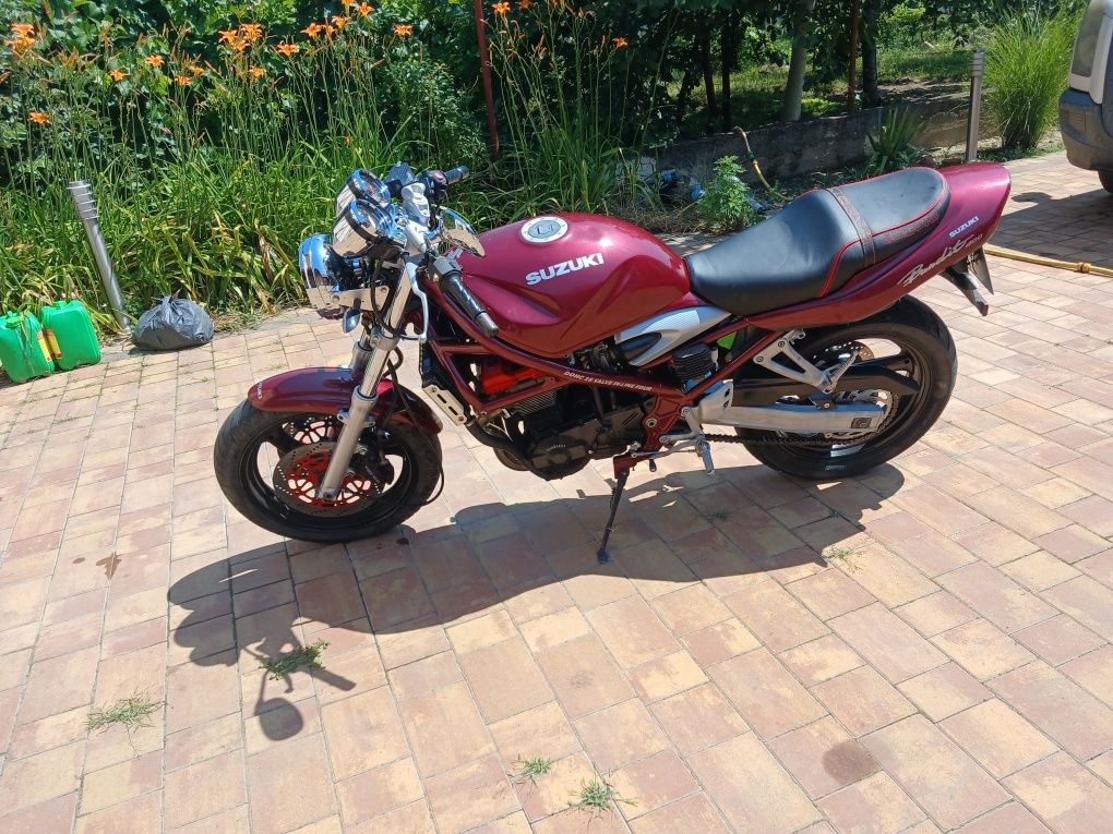 Suzuki bandit 400