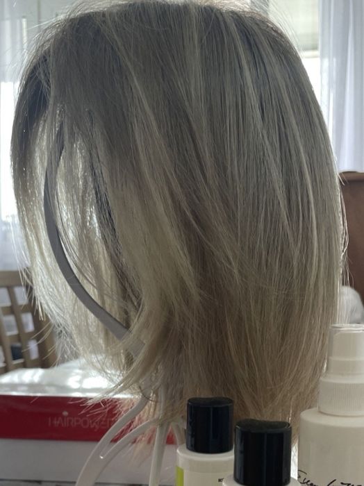 Peruka firmy NAH jak prawdziwe włosy