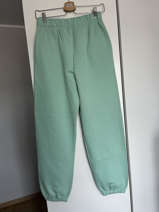 Nowe spodnie dresowe local heroes