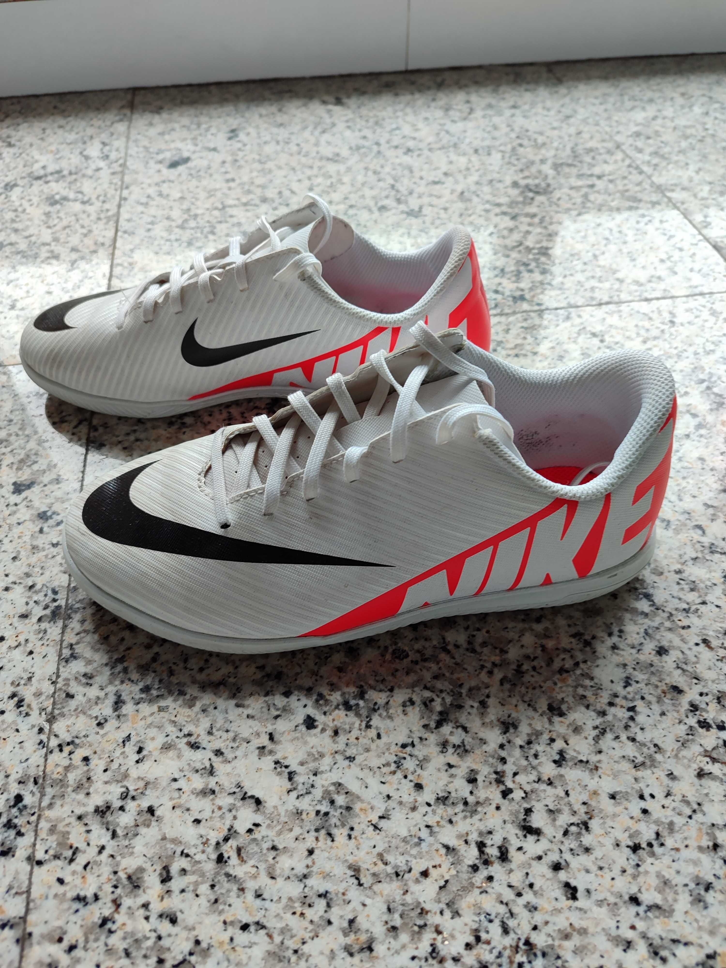 Sapatilhas de Futsal Nike Mercurial Vapor