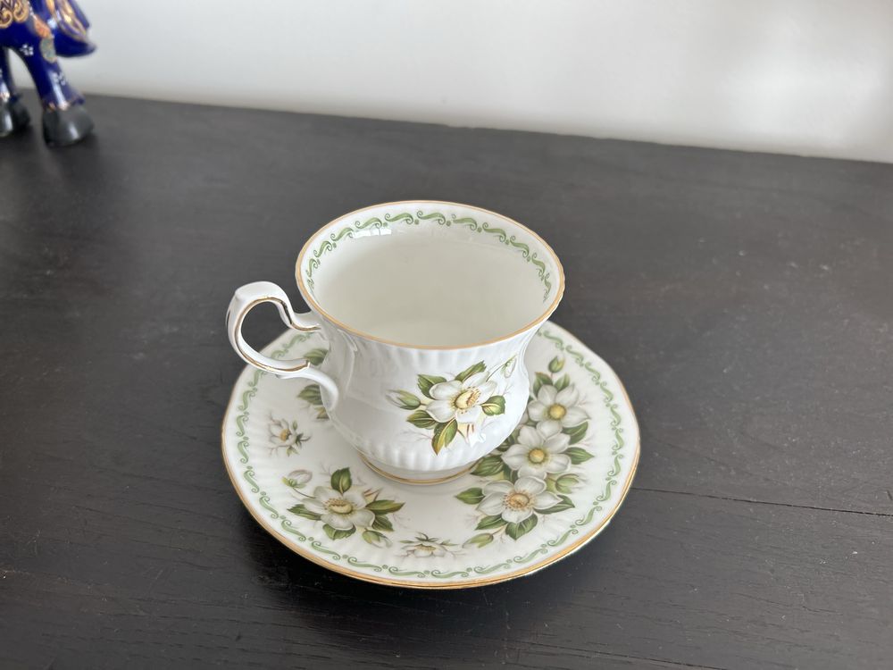 Chavena de chá em porcelana.