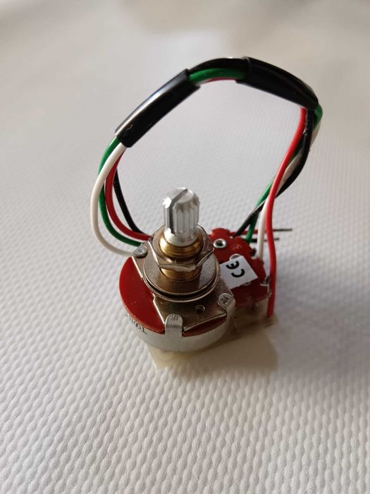 EMG-EXG Guitar expander. NOVO!