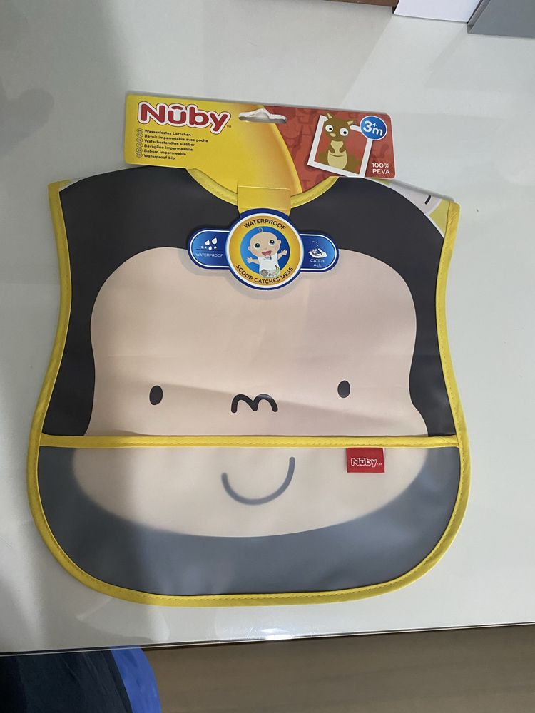 Дитячий нагрудник Nuby