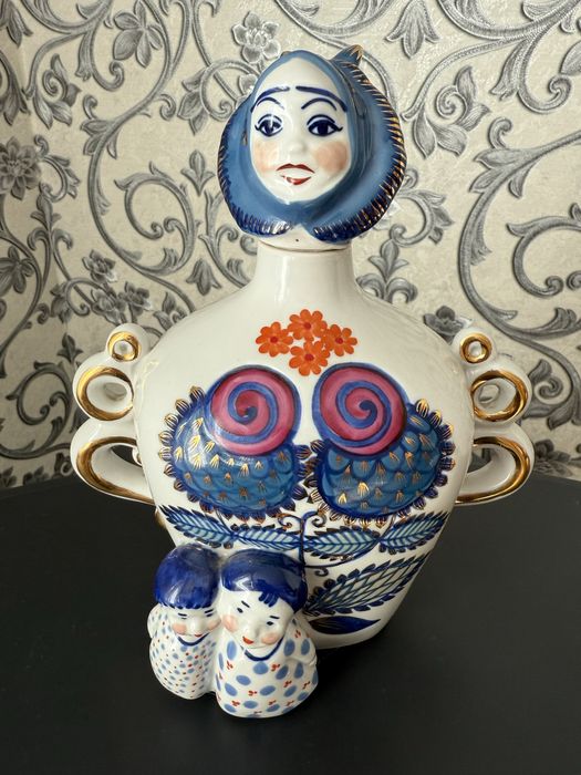 Продам колекційні декоративні статуетки (фарфор)