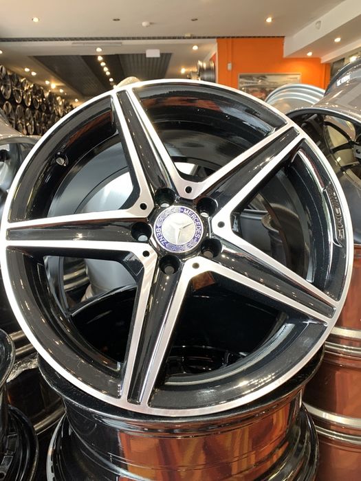 Jantes originais Mercedes C Amg pack night 18