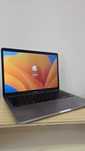 MacBook Pro 13" - Apple M2, 8-Core CPU, 256GB SSD – Como Novo