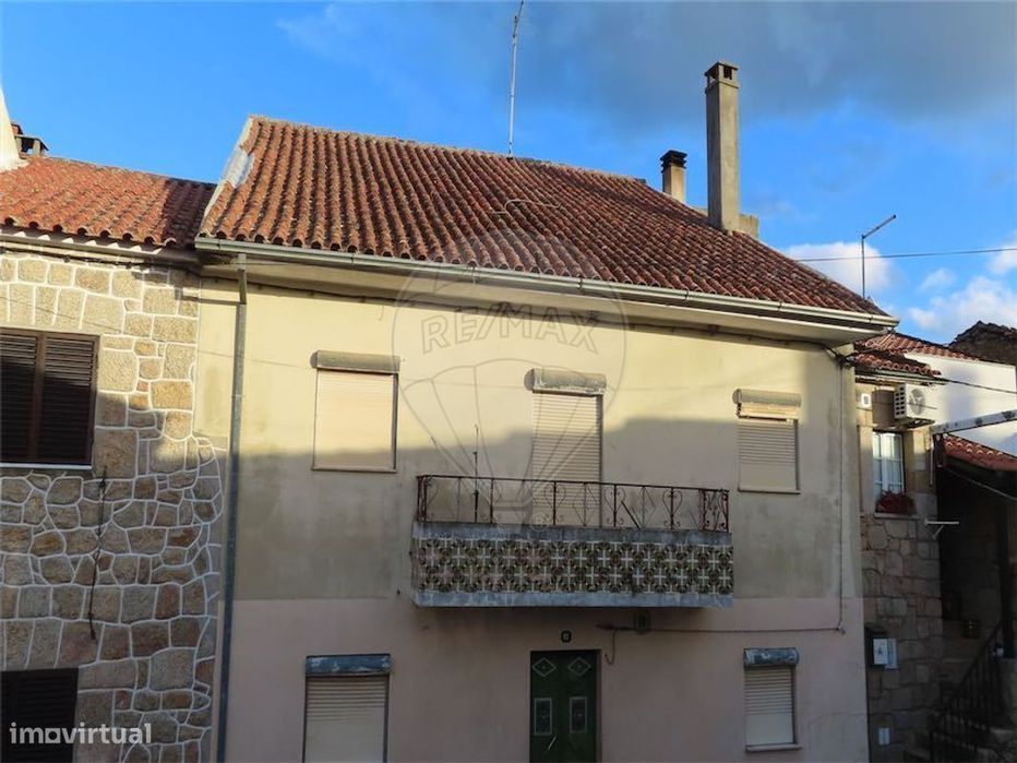 Moradia T4 para venda