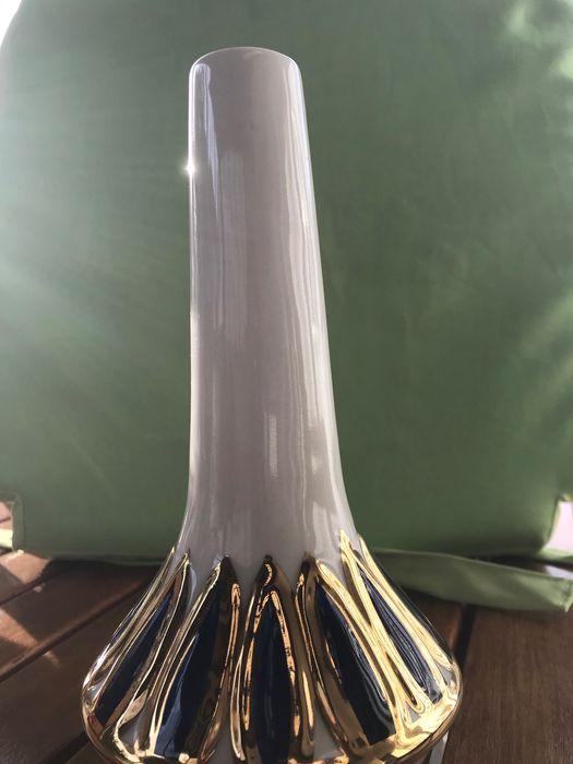 Jarras em porcelana decorativas