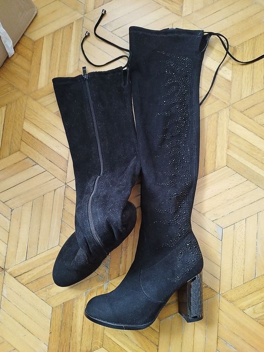 Nowe buty na obcasie