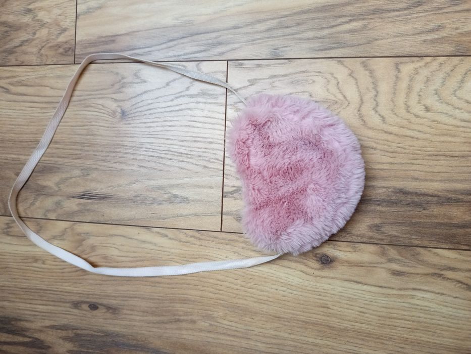 Torebka futrzana serce dziewczęca nowe bez metki