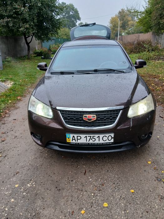 Авто джилі емгранд