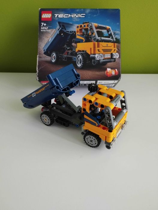LEGO Technic Camião Basculante