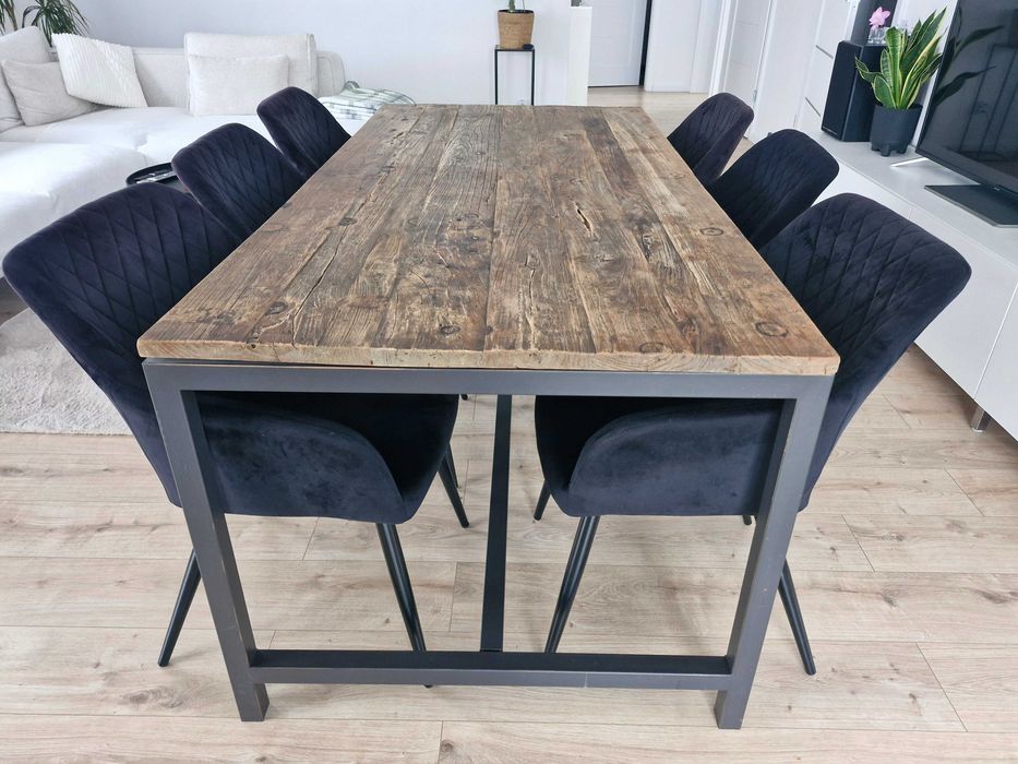 Stół drewniany na metalowej ramie rustykalny