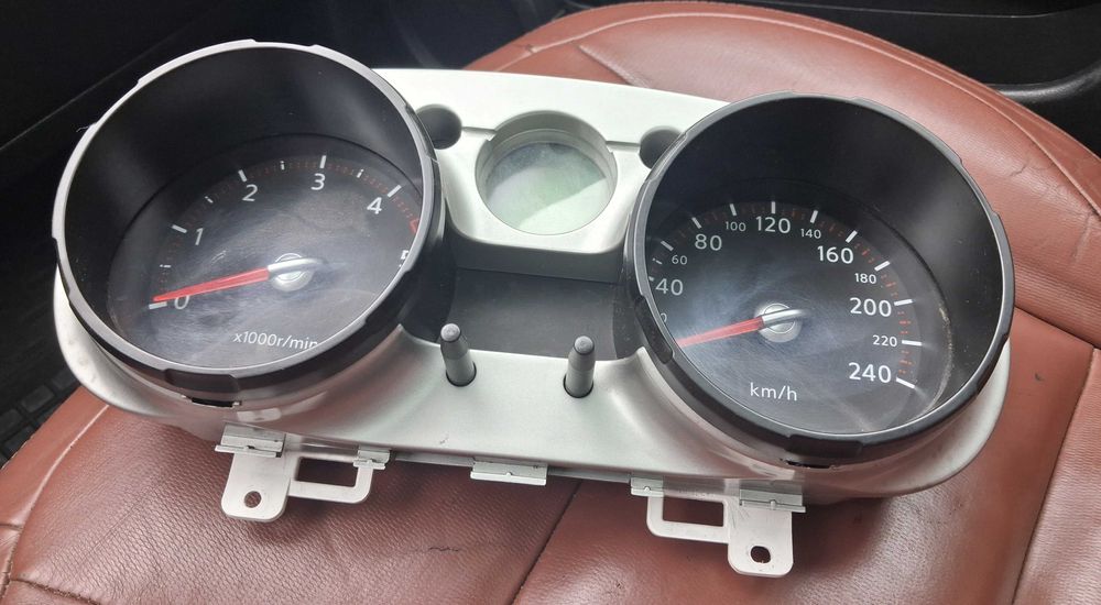 Панель приладів qashqai j10 1.5 dci