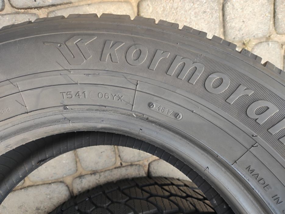 235.65.16c Dwie opony zimowe Kormoran Vanpro Winter